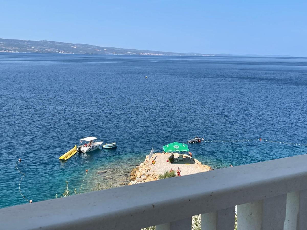 Apartments Lozina On The Beach Omis Exterior photo
