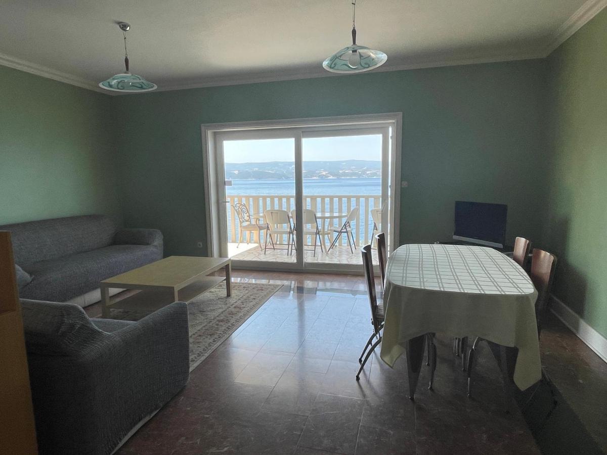 Apartments Lozina On The Beach Omis Exterior photo